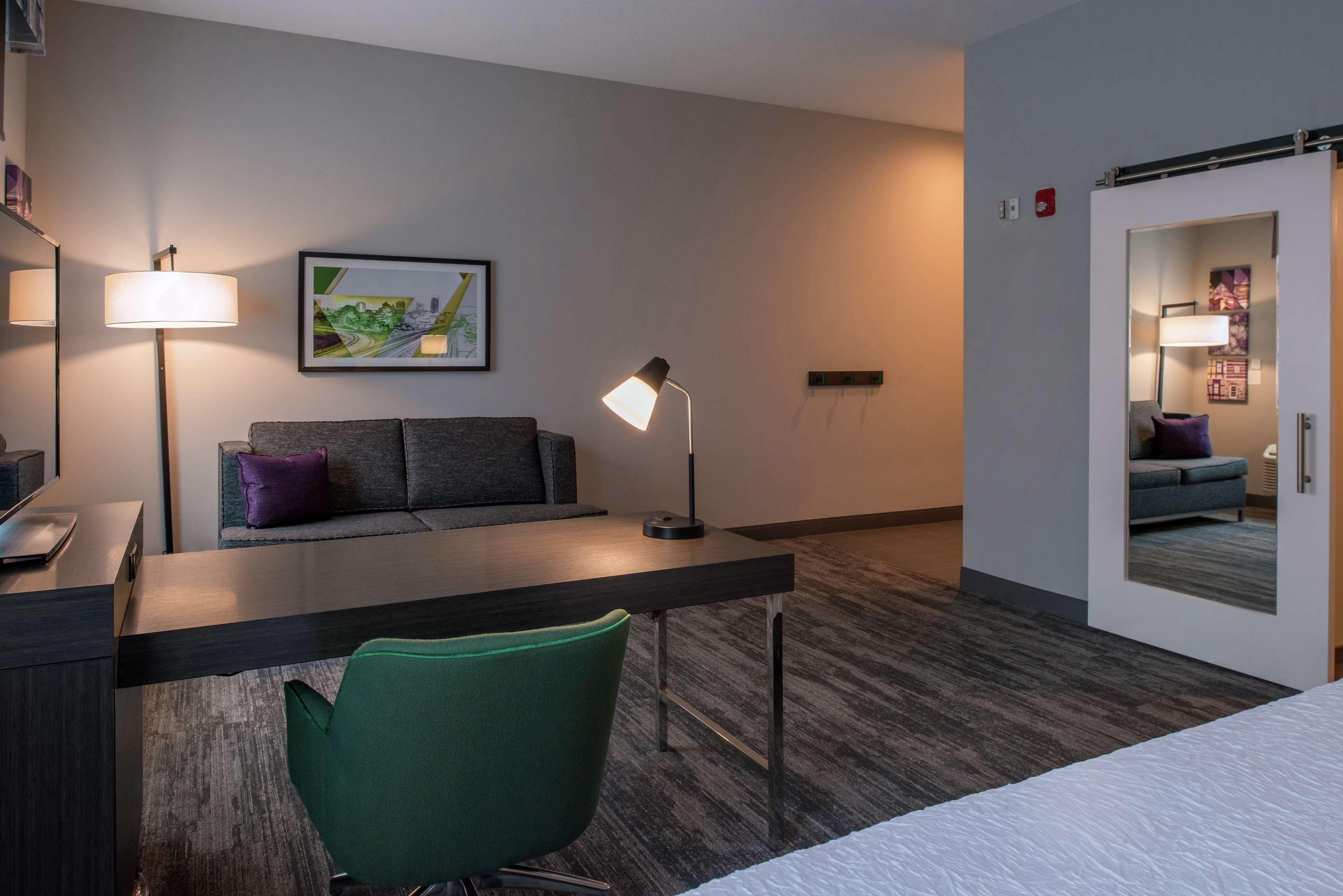 Hampton Inn & Suites Winston-Salem Downtown Zewnętrze zdjęcie
