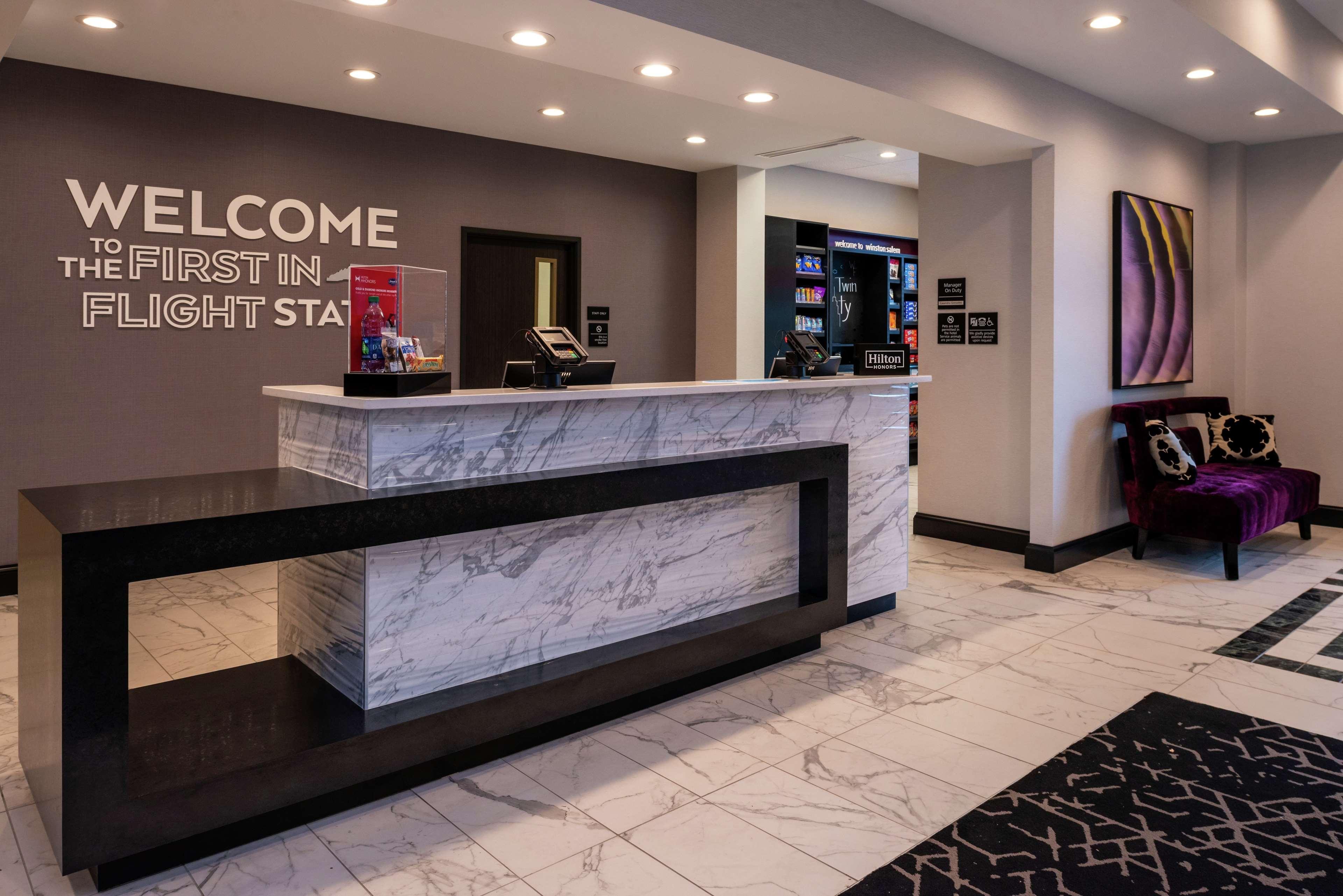 Hampton Inn & Suites Winston-Salem Downtown Zewnętrze zdjęcie