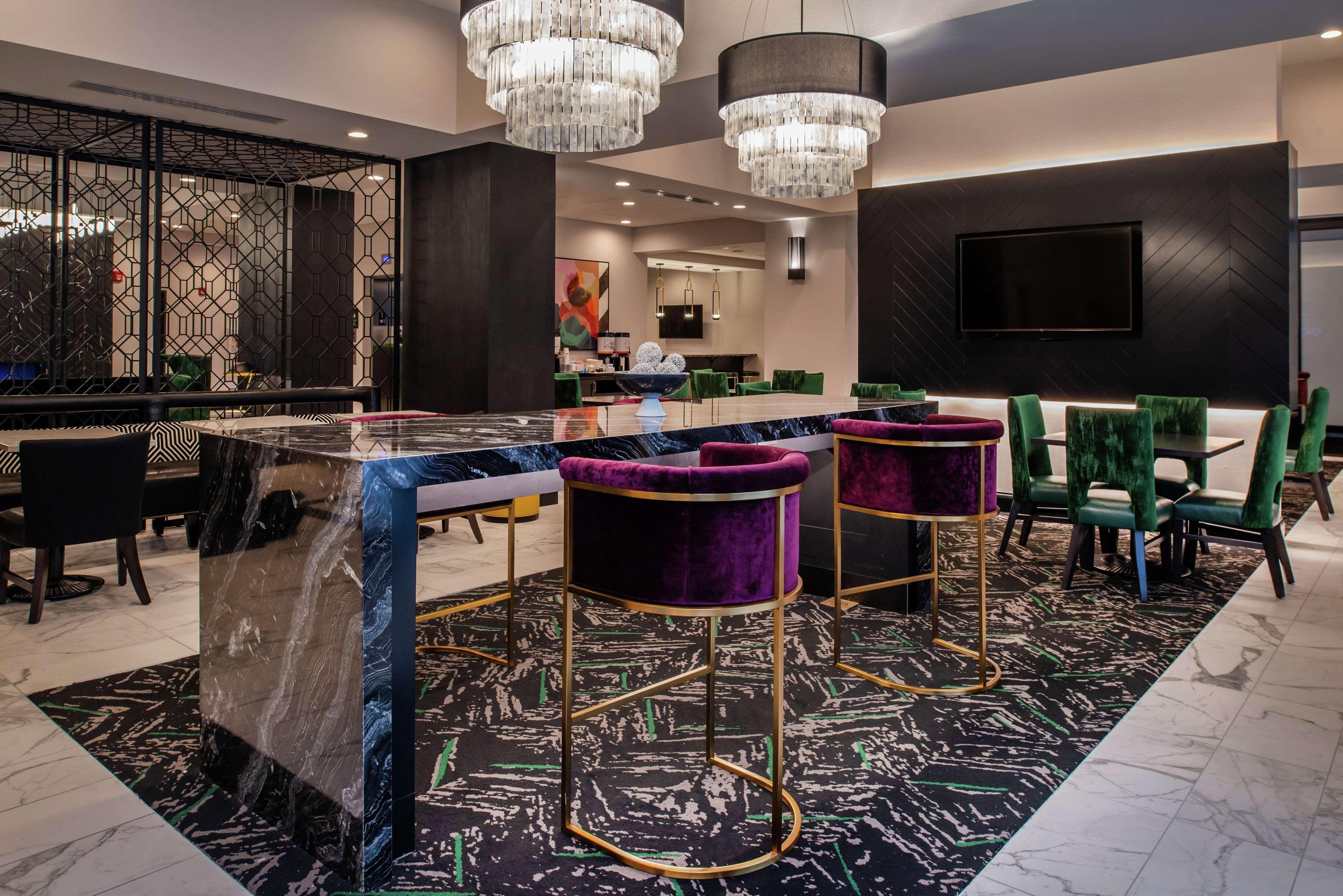 Hampton Inn & Suites Winston-Salem Downtown Zewnętrze zdjęcie