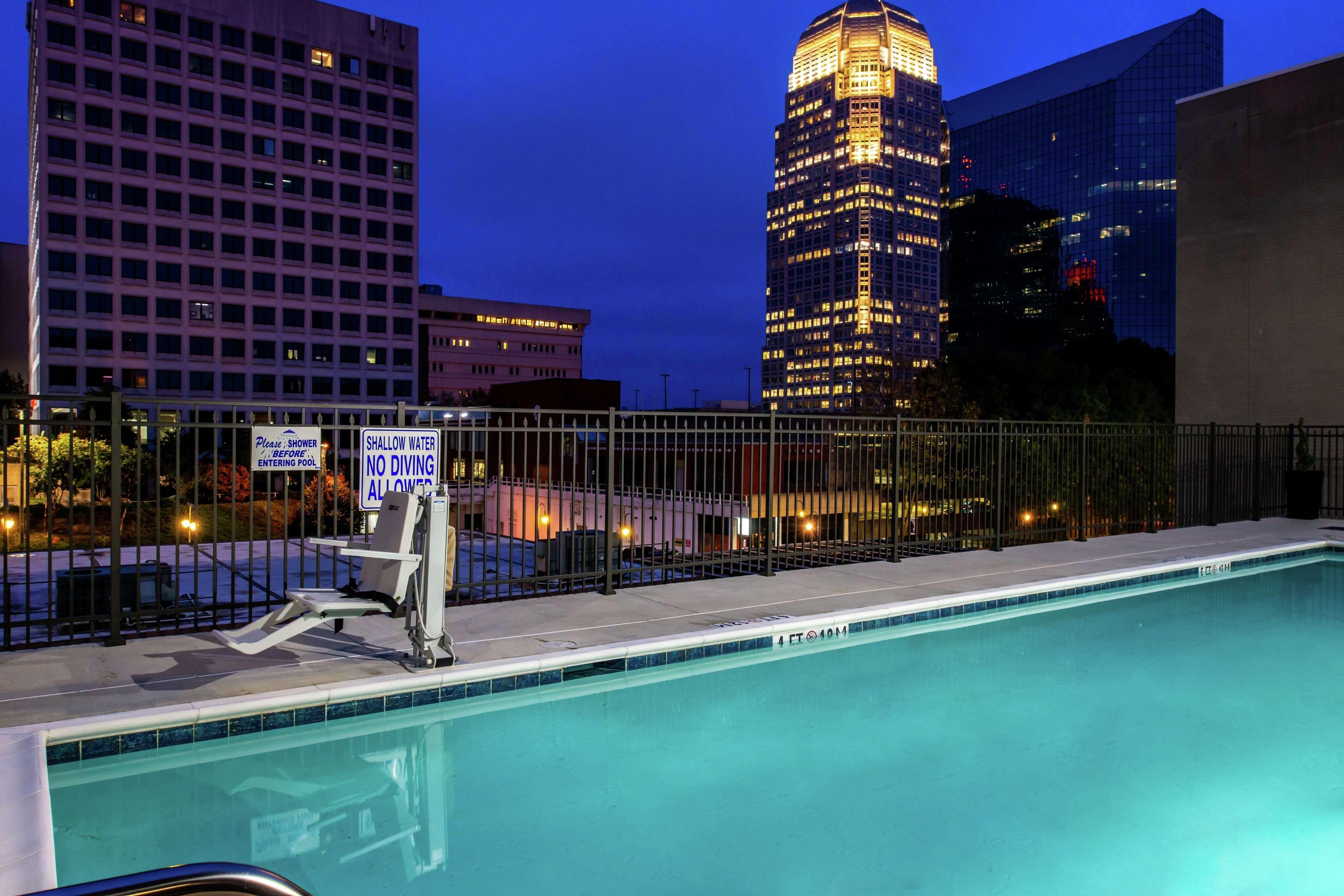 Hampton Inn & Suites Winston-Salem Downtown Zewnętrze zdjęcie