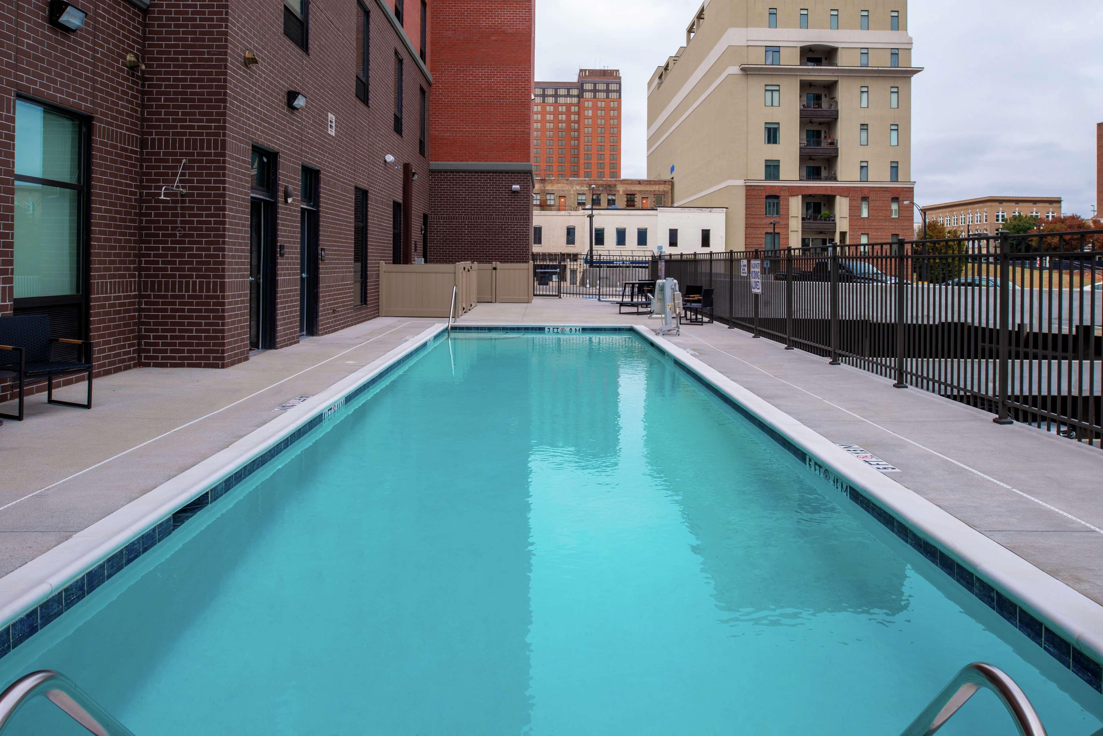 Hampton Inn & Suites Winston-Salem Downtown Zewnętrze zdjęcie