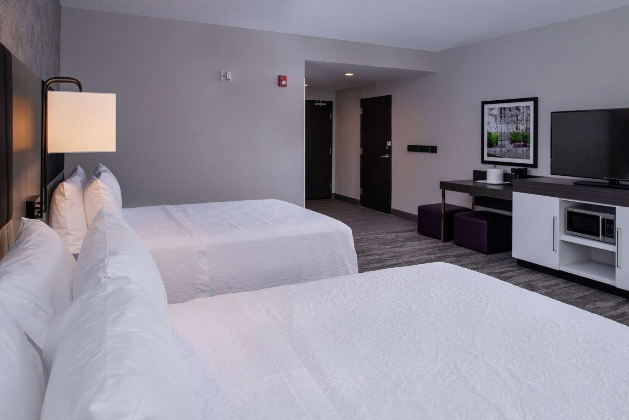 Hampton Inn & Suites Winston-Salem Downtown Zewnętrze zdjęcie