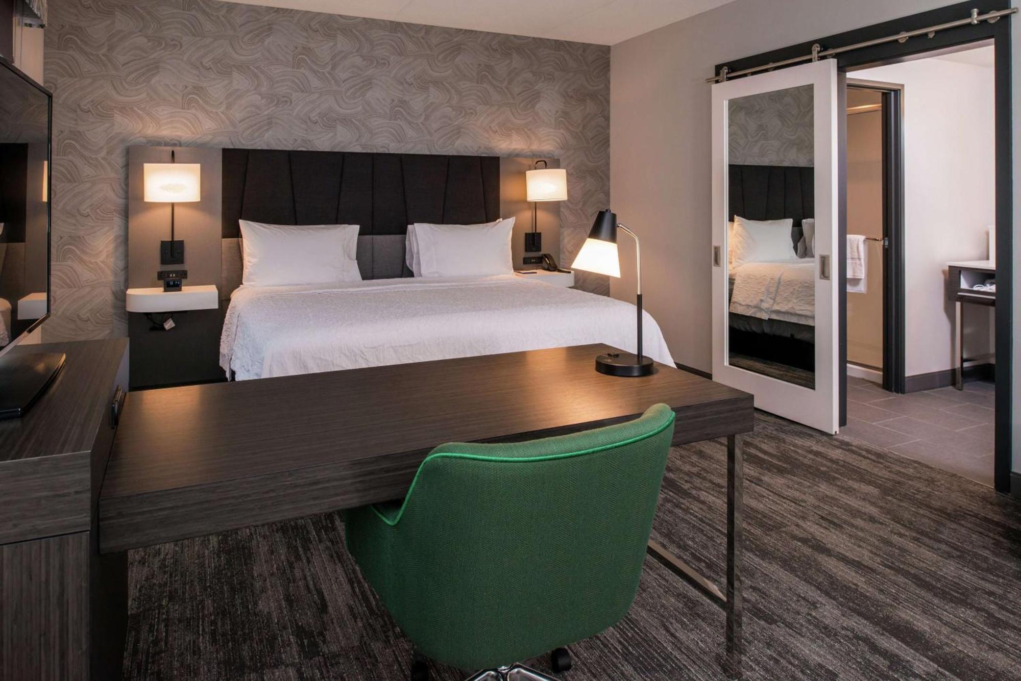 Hampton Inn & Suites Winston-Salem Downtown Zewnętrze zdjęcie
